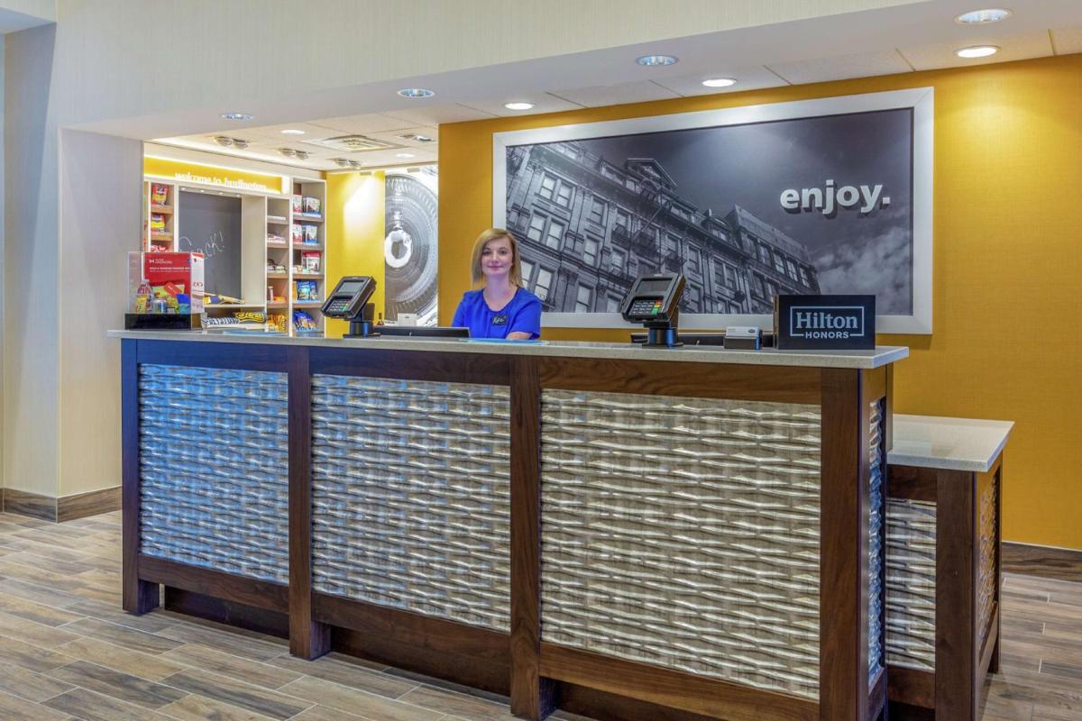 Hampton Inn & Suites Burlington - image 6
