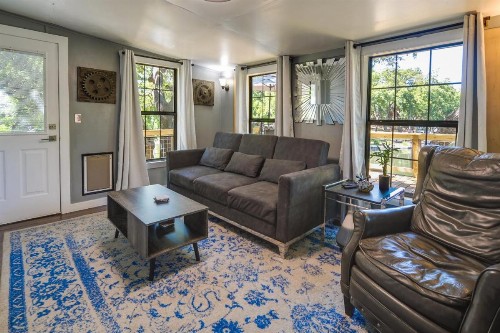 Waterfront Lake LBJ Cabin w/ Dock Canoe & Bikes! - image 4