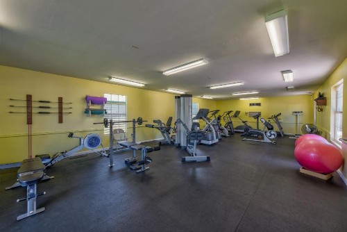 Red Oaks - image 1