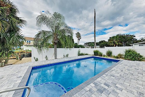 266 Ventura Road House
