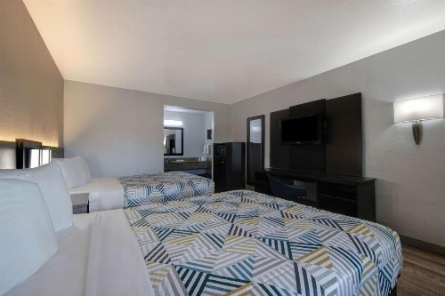 Motel 6-Buttonwillow CA Central - image 19