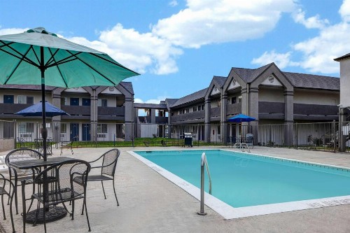 Motel 6-Buttonwillow CA Central - image 22