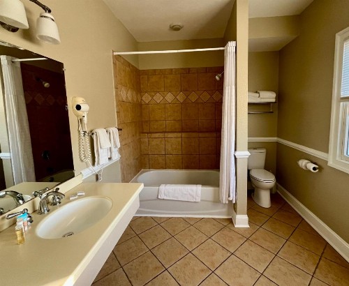 Cape Hatteras Motel - image 19
