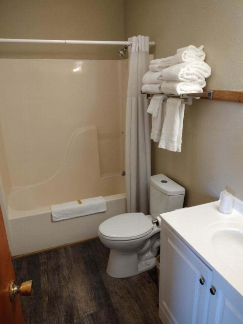 Cape Hatteras Motel - image 24
