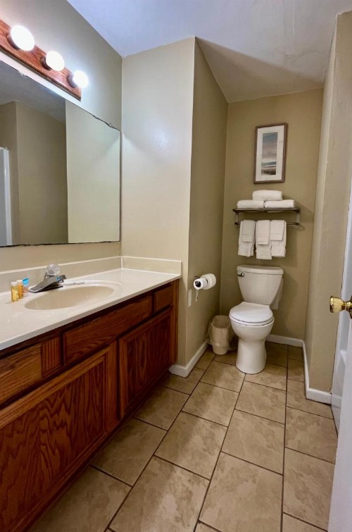 Cape Hatteras Motel - image 5