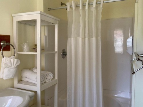 Cape Pines Motel Hatteras Island - image 15