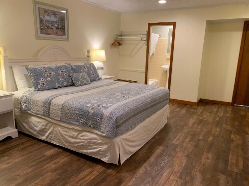 Cape Pines Motel Hatteras Island - image 33
