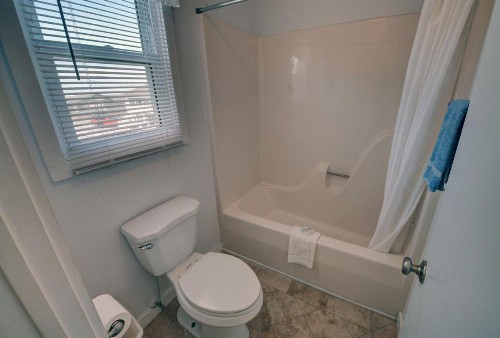 Outer Banks Motel - image 17