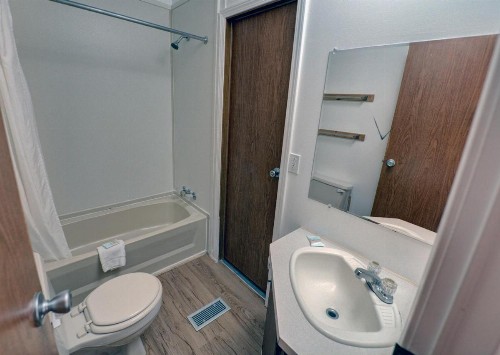 Outer Banks Motel - Village Accommodations - image 18
