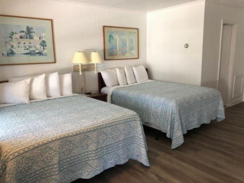 Swell Motel - image 27