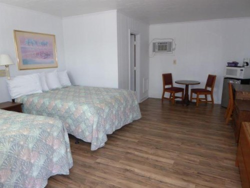 Swell Motel - image 29