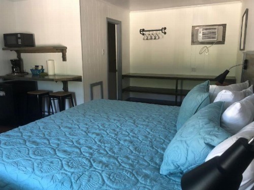 Swell Motel - image 40