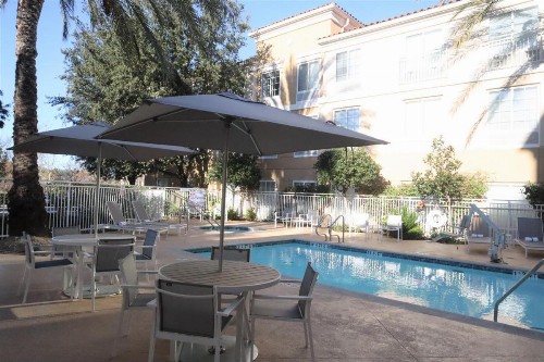 Hilton Garden Inn Calabasas - image 19