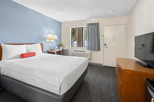Good Nite Inn Calabasas - image 6