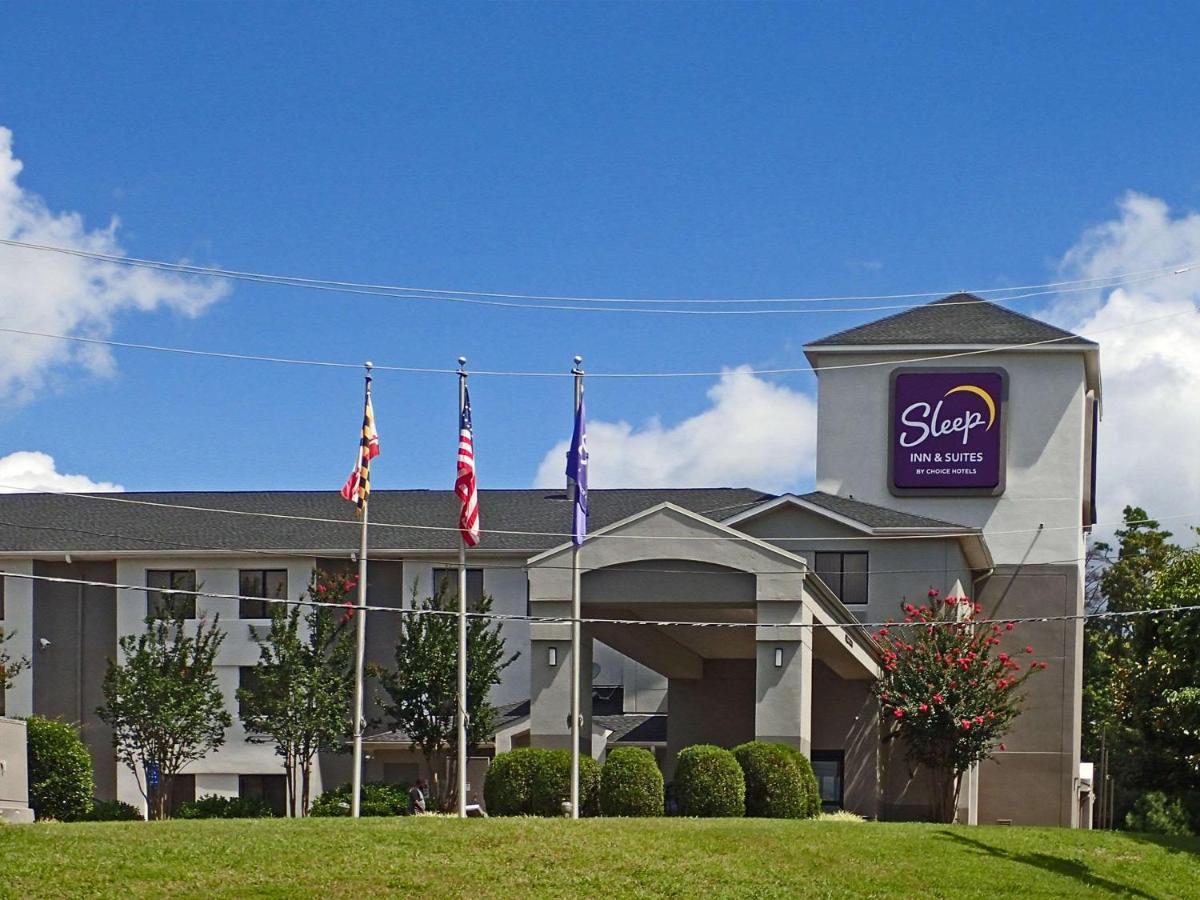 Red Roof Inn & Suites California MD - NAVAIR - main image