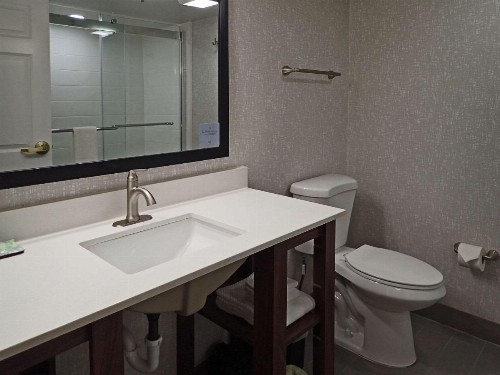 Red Roof Inn & Suites California MD - NAVAIR - image 11