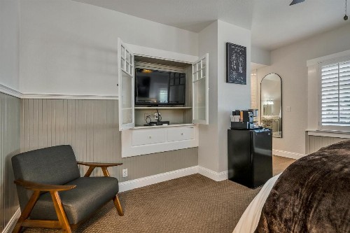 Craftsman Inn - image 23