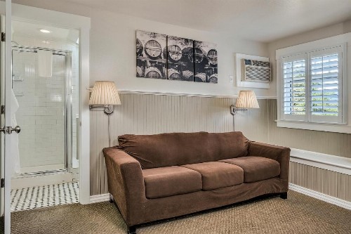 Craftsman Inn - image 25