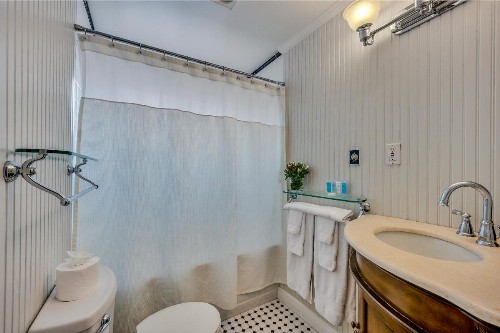 Calistoga Wine Way Inn - image 31