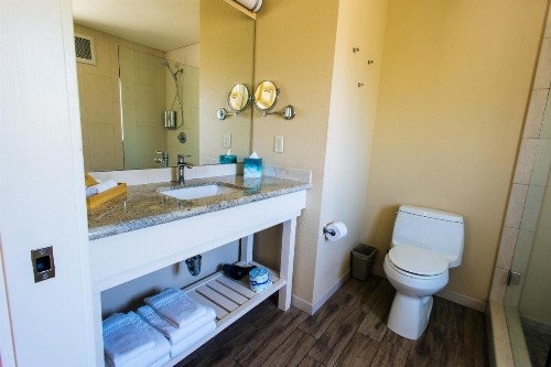 Calistoga Spa Hot Springs - image 32