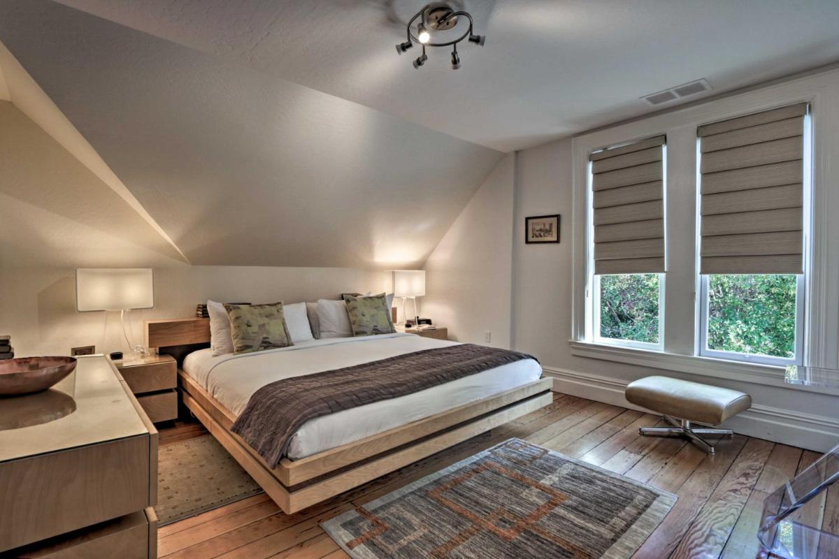 Luxury Calistoga Home w/Pool Hot Tub & Grill! - image 2