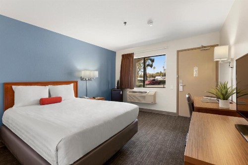 Good Nite Inn Camarillo - image 4