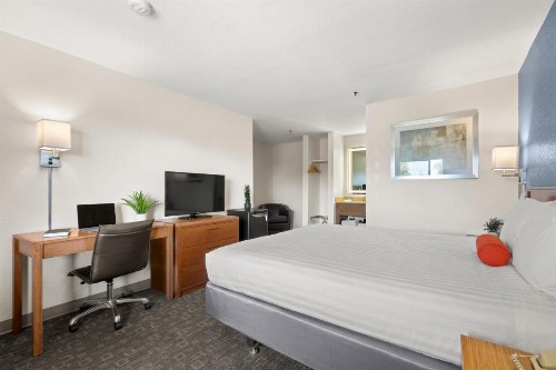 Good Nite Inn Camarillo - image 5