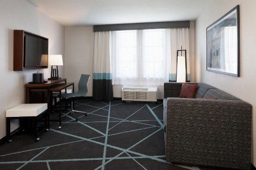 Fairfield Inn & Suites By Marriott Camarillo - image 20