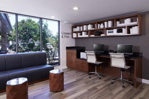 Fairfield Inn & Suites By Marriott Camarillo - image 21