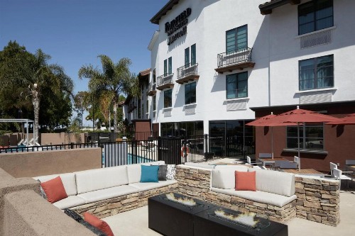 Fairfield Inn & Suites By Marriott Camarillo - image 9