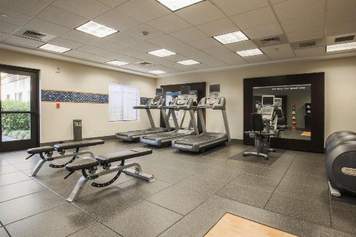 Hampton Inn & Suites Camarillo - image 14