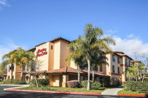 Hampton Inn & Suites Camarillo - image 3