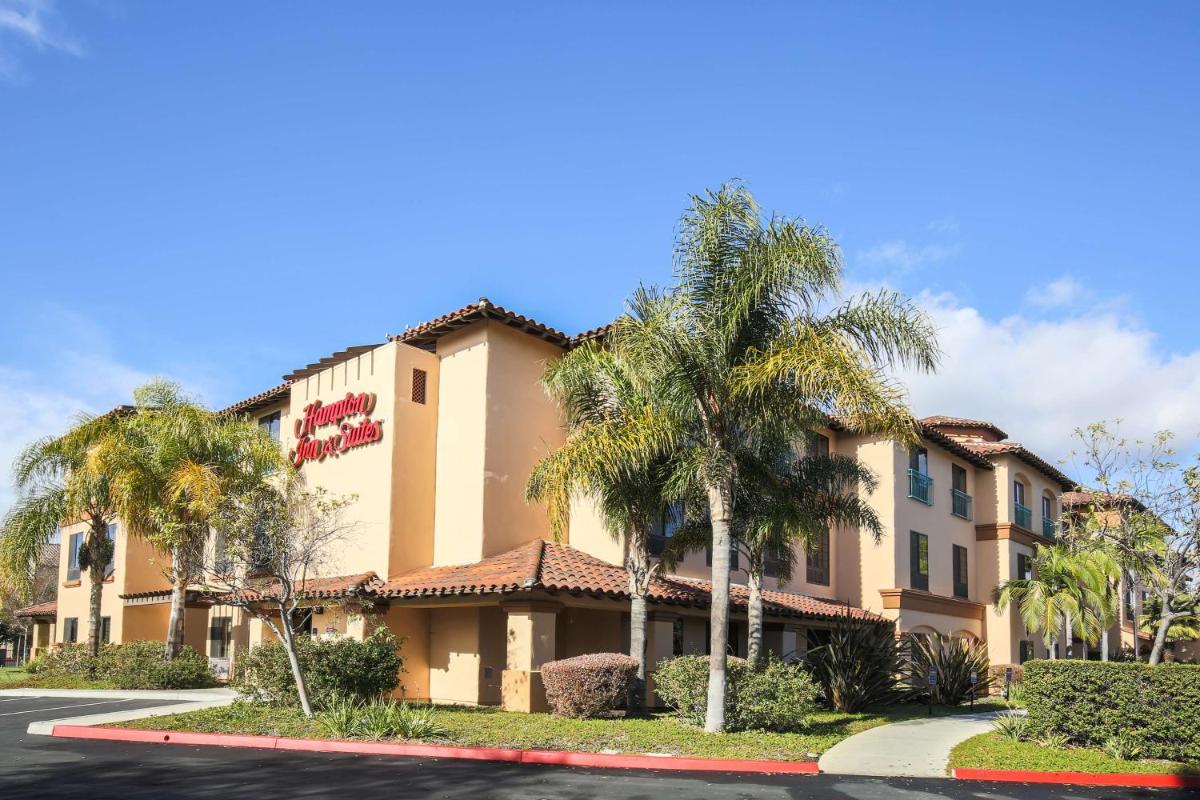 Hampton Inn & Suites Camarillo - image 3