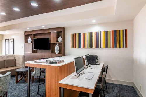 Holiday Inn Express & Suites Camarillo an IHG Hotel - image 6