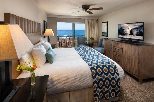 Cambria Landing Inn and Suites