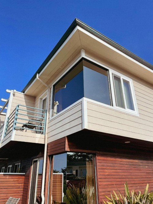 Cambria Landing Inn and Suites - image 42