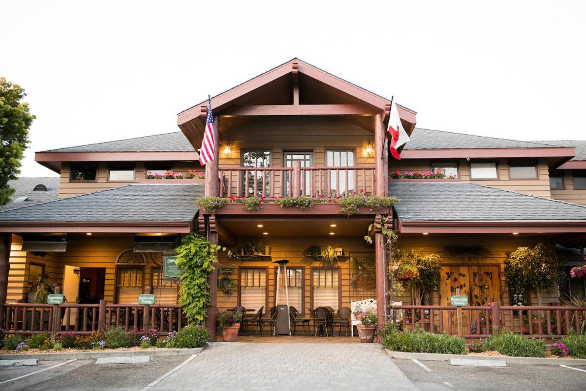 Cambria Pines Lodge - main image