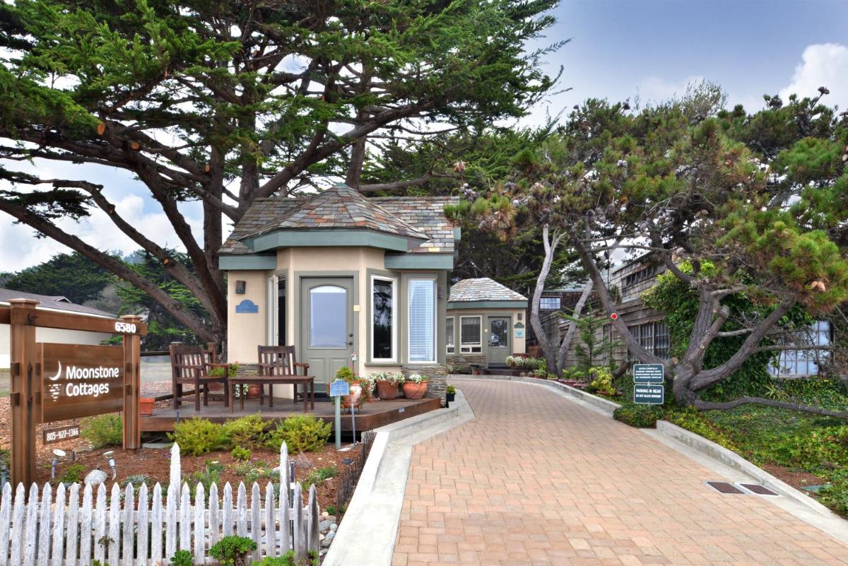 Moonstone Cottages - main image