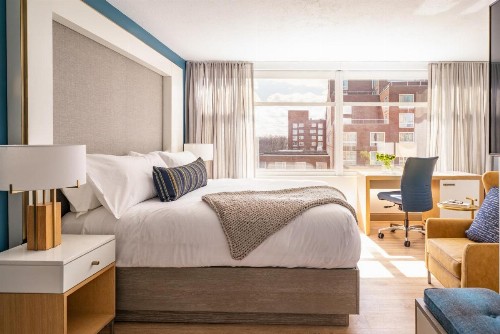 Harvard Square Hotel - image 2