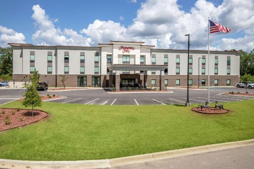 Hampton Inn Camden SC - image 1