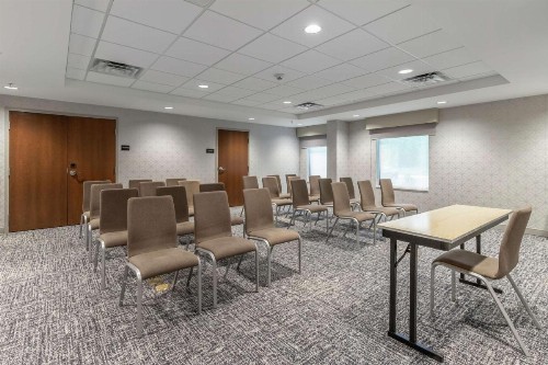 Hampton Inn Camden SC - image 35