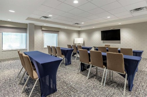 Hampton Inn Camden SC - image 36