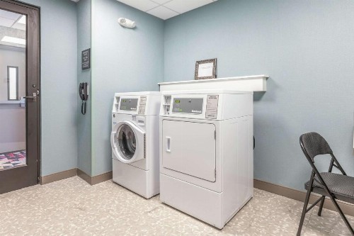 Hampton Inn Camden SC - image 41
