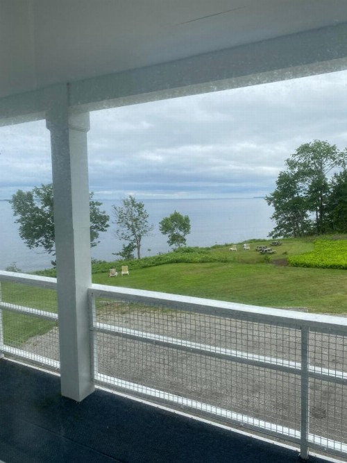 High Tide Inn on the Ocean Motel and Cottages - image 25