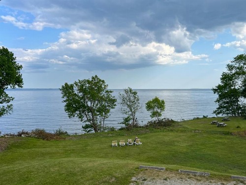 High Tide Inn on the Ocean Motel and Cottages - image 31