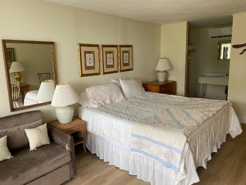High Tide Inn on the Ocean Motel and Cottages - image 50