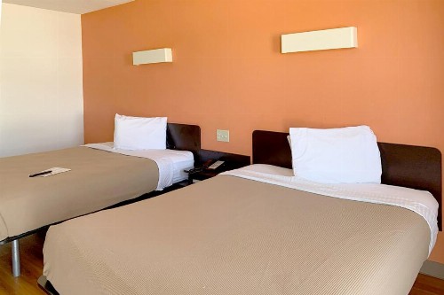 OYO Hotel Cameron - image 16