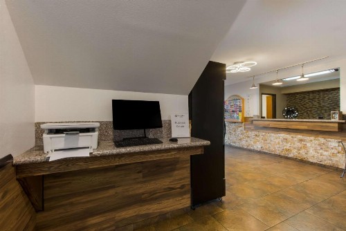 Copper Canyon Inn - image 24