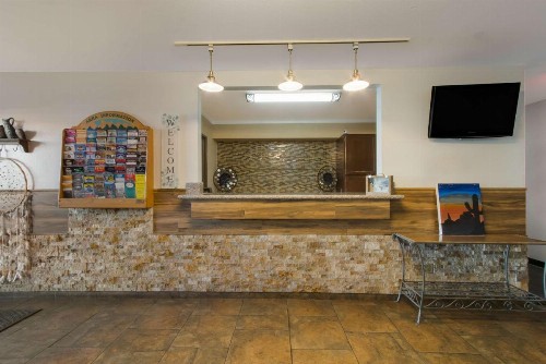 Copper Canyon Inn - image 25