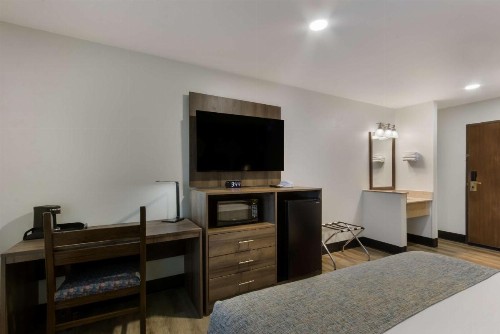 Copper Canyon Inn - image 3